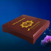 2011年1月：定制廣州市政府外事紀(jì)念品制作外事禮品贈(zèng)品