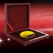 2013年1月：定制中國鐵建大橋合龍定制紀(jì)念千足金金幣制作