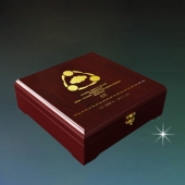 2014提11月：制作深圳金溢股份公司上市紀(jì)念盤純銀銀盤制作